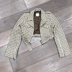 Brand new WALTER crop top wool jacket “limit edition” collection